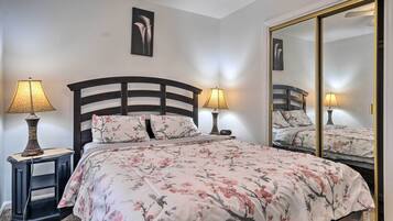 3 bedrooms, iron/ironing board, bed sheets