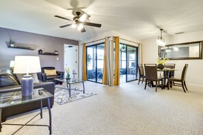 TV - Orlando Vacation Rental w/ Yard & Pool Access (Orlando)