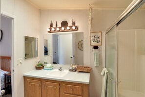 House (3 Bedrooms) | Bathroom - Overgaard Family Retreat w/ Fire Pit & Grill! (Overgaard)