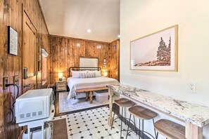 Apartamento (0 Bedroom) | Espacio para trabajar con un portátil, cunas gratuitas, ropa de cama