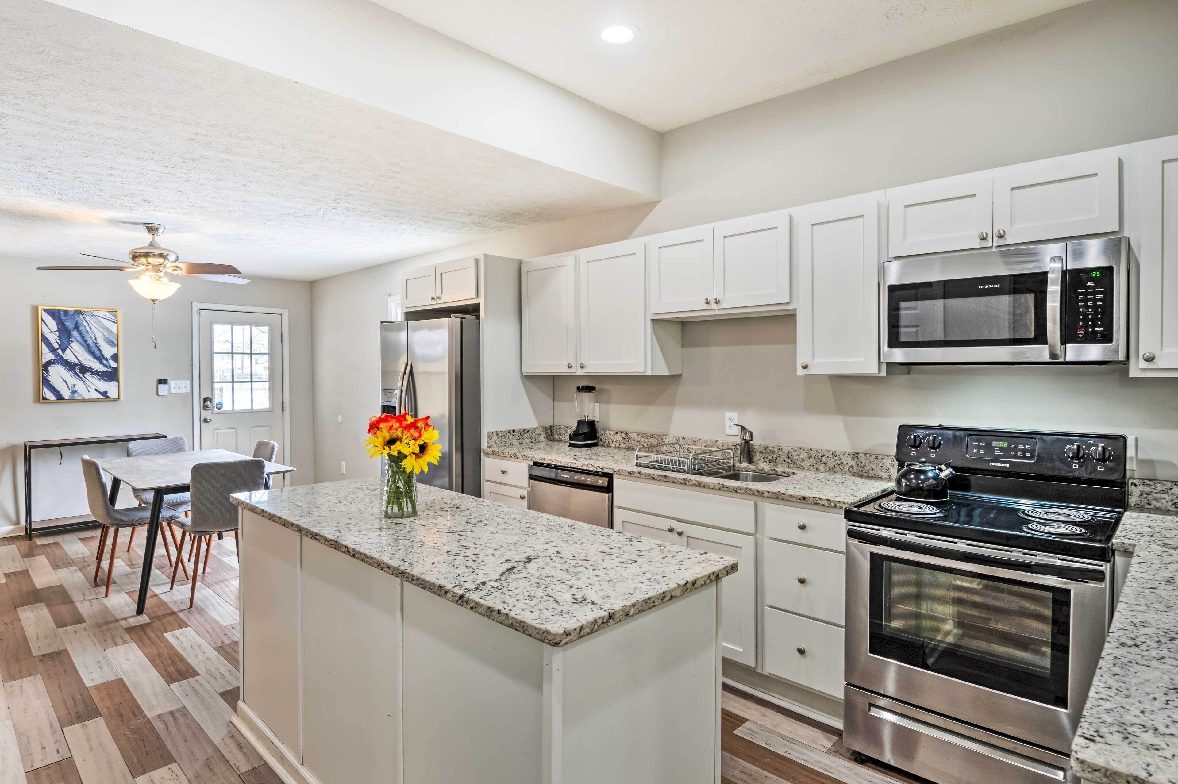 House (6 Bedrooms) | Interior