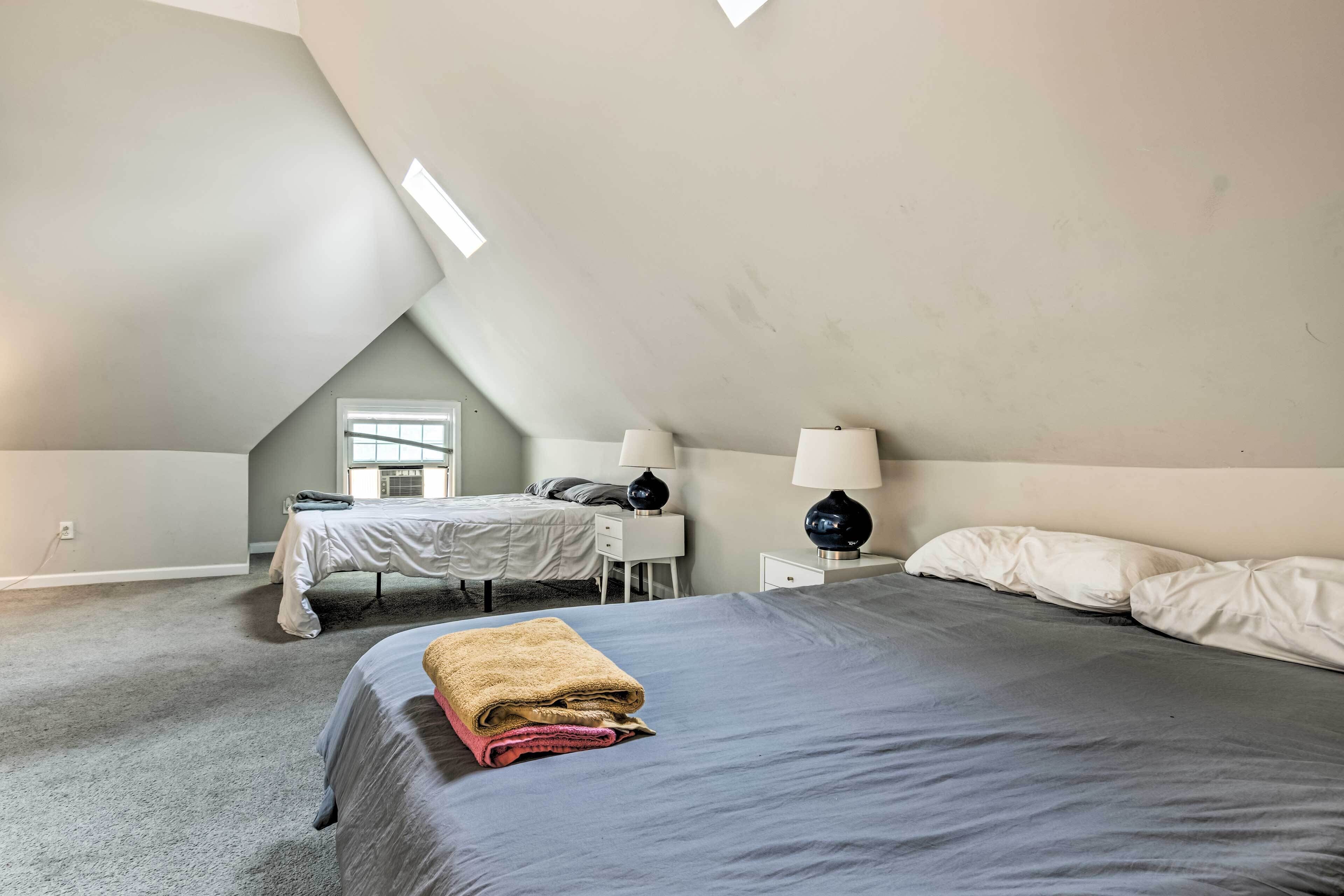 House (6 Bedrooms) | Interior