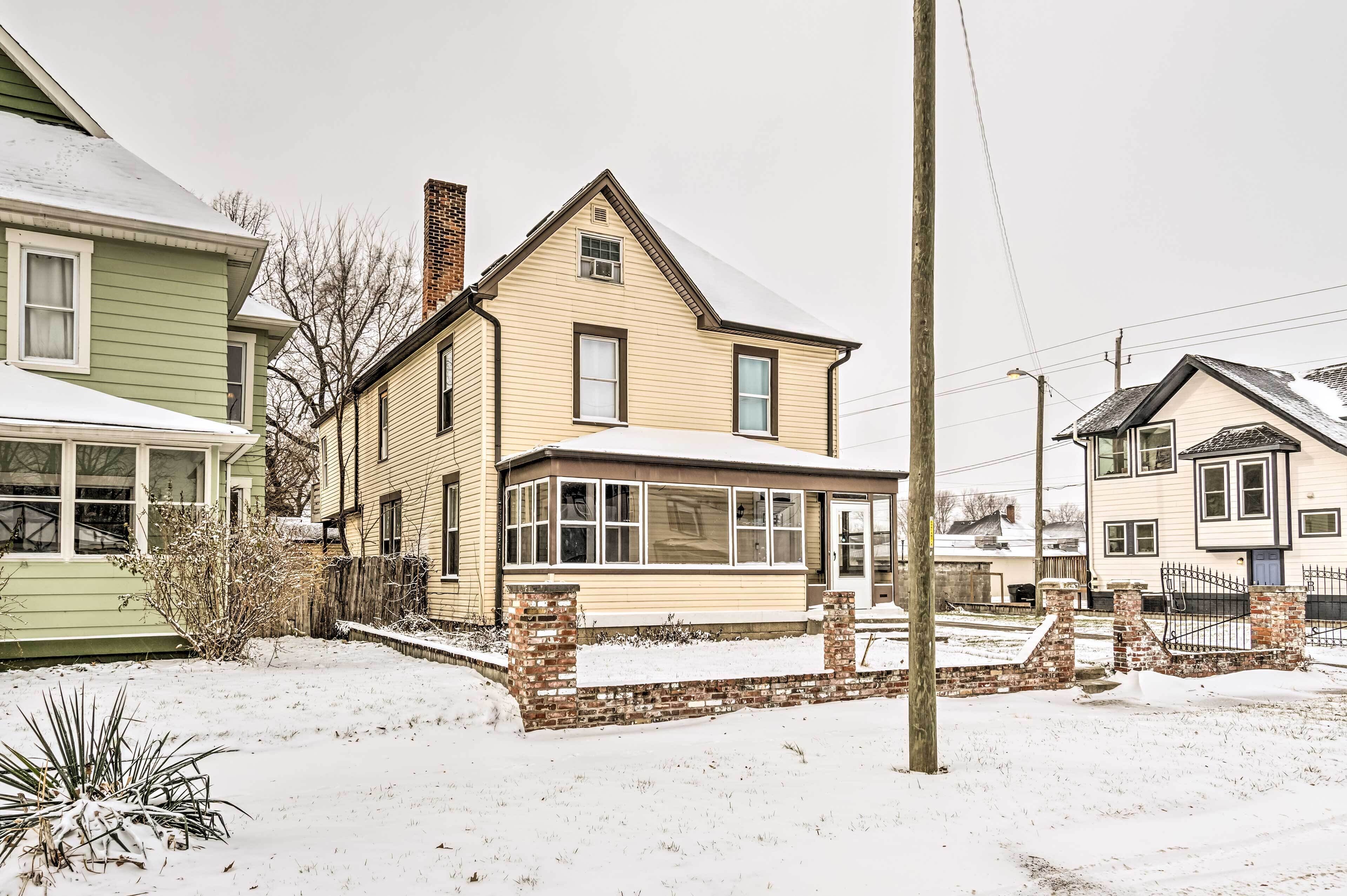 House (6 Bedrooms) | Interior