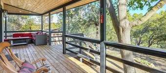 Prescott Retreat w/ Hot Tub ~ 3 Mi to Dtwn!