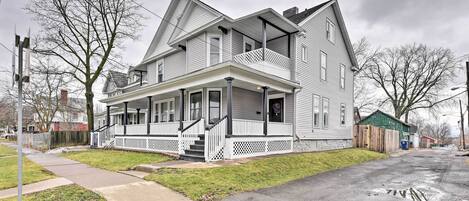 Căn hộ (4 Bedrooms) | Mặt tiền nơi lưu trú