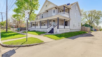 Apartment (4 Bedrooms) | Fassade der Unterkunft