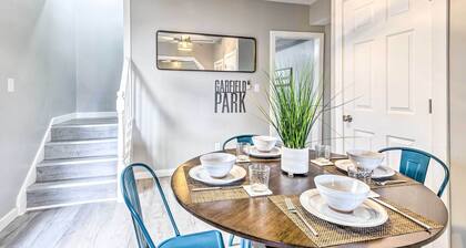Pet-friendly Indianapolis Townhome w/ Yard!