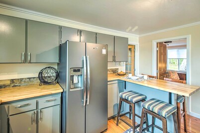 Fort Bragg Home, Close to Laguna Point Beach!