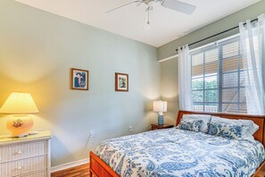 Apartment (2 Bedrooms) | Interior - Cozy Fort Myers Retreat w/ Community Pool! (Fort Myers)