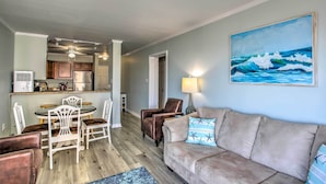 Interior - Oceanfront North Myrtle Beach Condo w/ Pool Access (North Myrtle Beach)