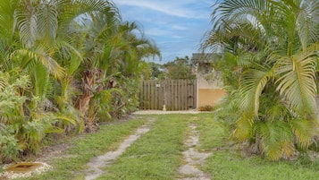 Apartment (0 Bedroom) | Interior