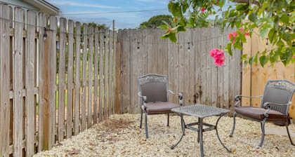 Pet-friendly Stuart Studio < 3 Mi to Downtown!