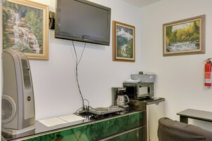 Apartment (0 Bedroom) | Interior