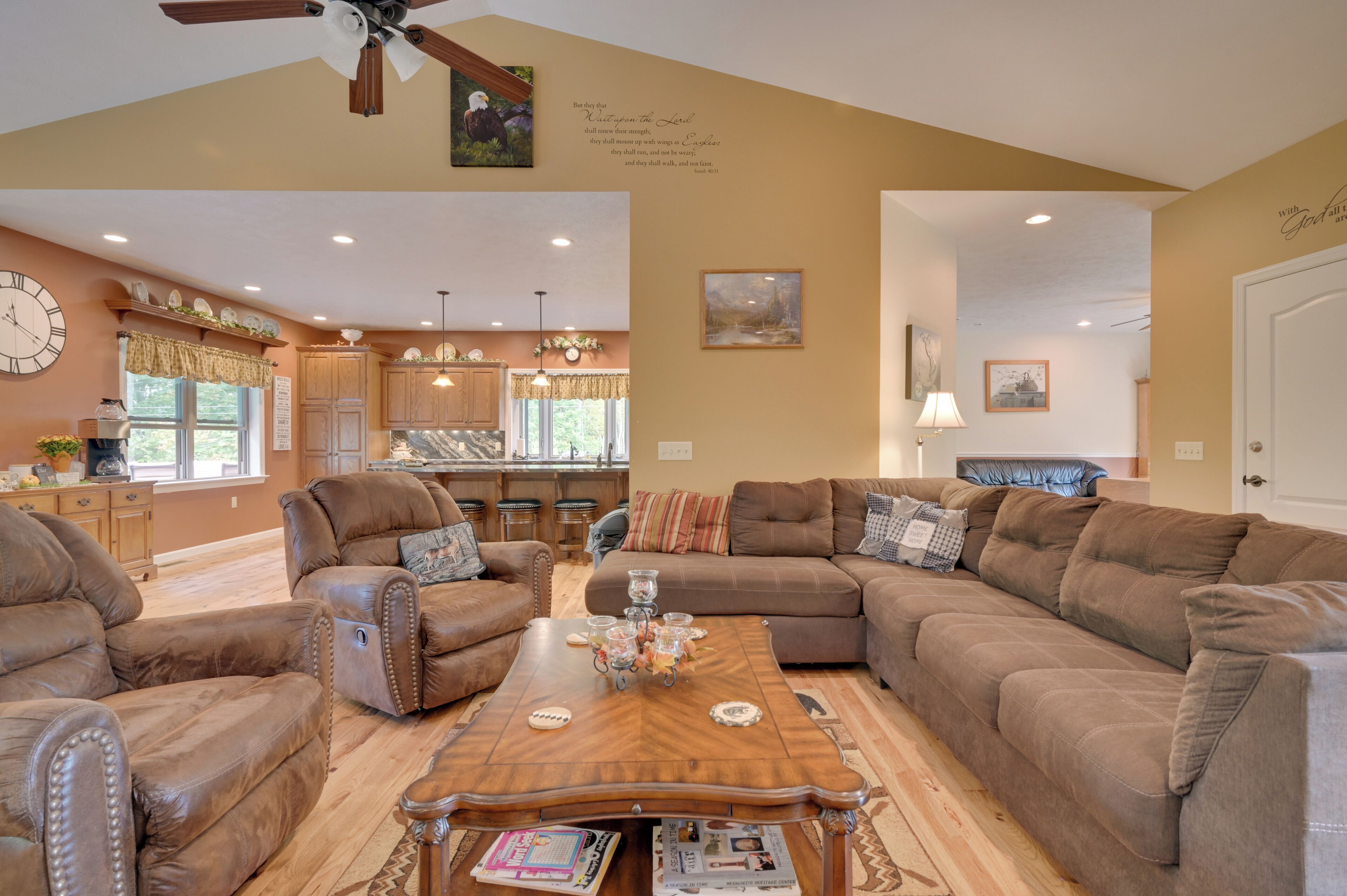 House (4 Bedrooms) | Interior