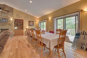 House (4 Bedrooms) | Interior