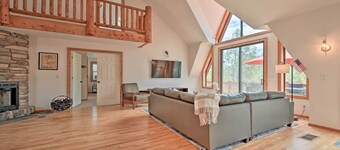 Hot Tub & Mtn View: Dog-friendly Payson Getaway!