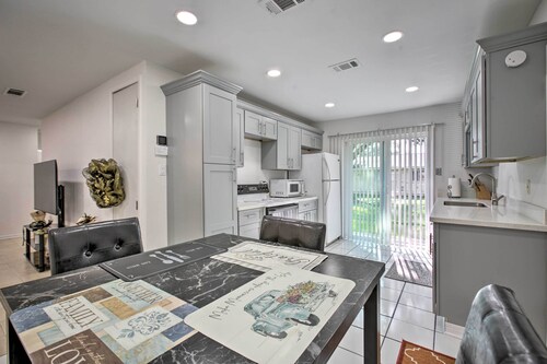 New! Laplace Townhome, 9 Mi to Lake Pontchartrain!