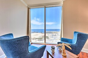 Apartment (3 Bedrooms) | Interior - Spacious Biloxi Getaway w/ Pools & Beach Access! (Biloxi)