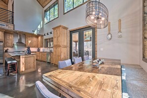 منزل (4 Bedrooms) | المنشأة من الداخل