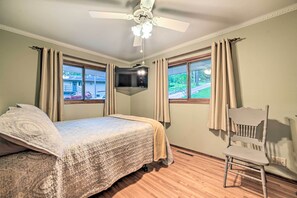 House (3 Bedrooms) | Interior - Charming Lakefront Home w/ Grill & Fire Pit! (New Concord)