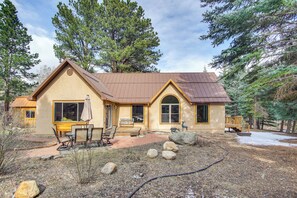 House (4 Bedrooms) | Interior - Riverfront Retreat in Nathrop: Fire Pits & Hot Tub (Nathrop)