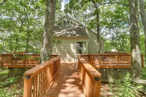 House (3 Bedrooms) | Interior - Wintergreen Home w/ Hot Tub, Deck & Mountain Views (Nellysford)