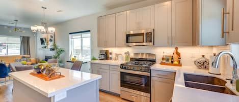 Cottage (2 Bedrooms) | Interior