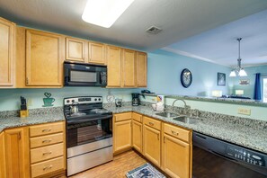 Apartment (1 Bedroom) | Interior - Pigeon Forge Condo w/ Community Amenities! (Pigeon Forge)