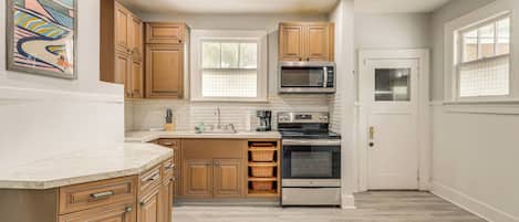 House (3 Bedrooms) | Interior