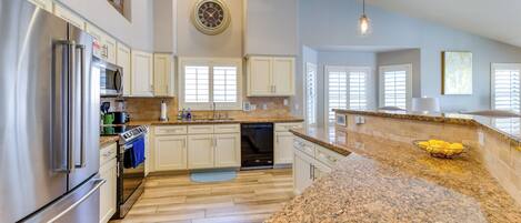 House (4 Bedrooms) | Interior