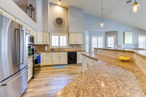 House (4 Bedrooms) | Interior - Bright North Phoenix Home w/ Private Yard + Pool! (Phoenix)