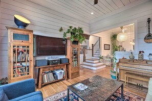 House (3 Bedrooms) | Interior - Historic Houston Bungalow ~ 2 Mi to Downtown! (Houston)