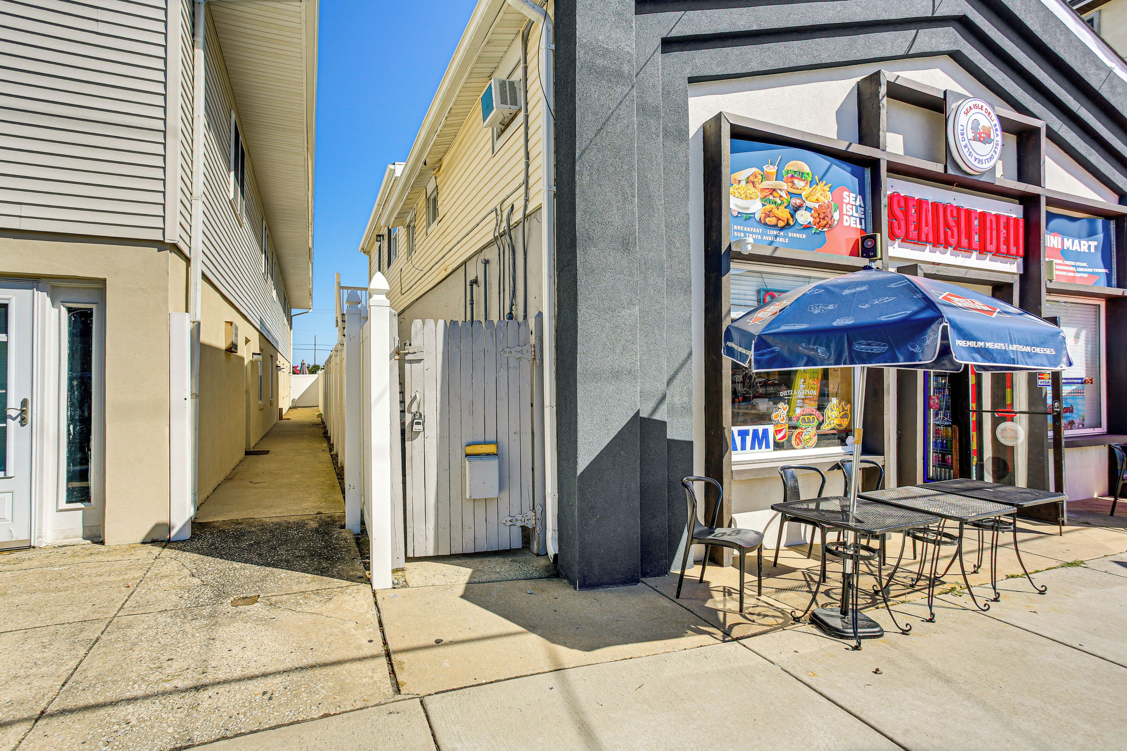 المنشأة من الداخل