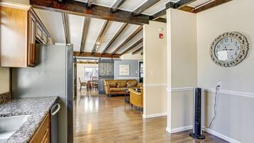 Apartment (4 Bedrooms) | Interior