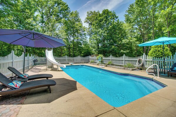 Cottage (1 Bedroom) | Pool | Outdoor pool