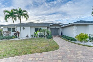 Exterior - Upscale Naples Outdoor Getaway ~ 4 Miles to Beach (Naples)