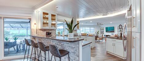 独立别墅 (3 Bedrooms) | 私人厨房 | 微波炉、烤箱、炉灶、洗碗机