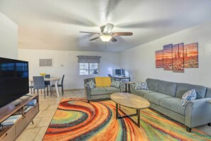 House (2 Bedrooms) | Interior - Charming Tucson Home w/ Covered Patio & Grill! (Tucson)