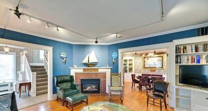 Charming Pet-friendly Vacation Rental w/ Backyard!