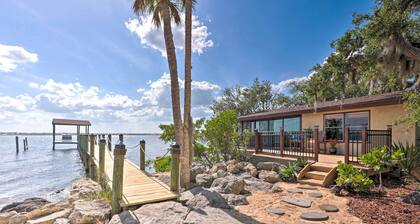 Riverfront Merritt Island Bungalow w/ Dock & Deck