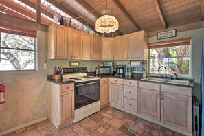 Apartment (0 Bedroom) | Interior - Riverfront Merritt Island Bungalow w/ Dock & Deck (Merritt Island)