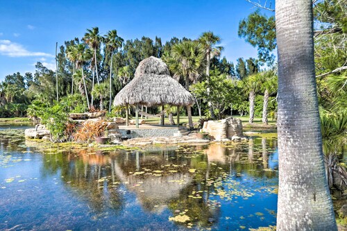 Riverfront Merritt Island Bungalow w/ Dock & Deck