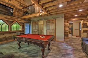 Interior - 2 Mi to Beech Mtn Resort: Cabin w/ Deck & Grill! (Banner Elk)