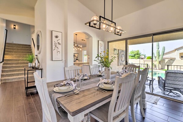 House (4 Bedrooms) | Interior