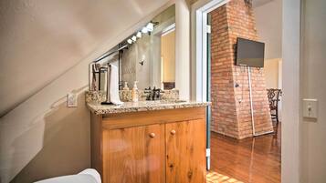 Cottage (2 Bedrooms) | Interior