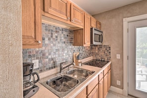 Apartment (0 Bedroom) | Interior