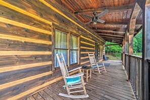 House (2 Bedrooms) | Interior - Quiet Cabin Retreat on 30 Acres Near Kentucky Lake (New Concord)