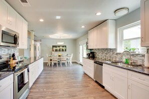 House (4 Bedrooms) | Interior - ~ 3 Mi to Dtwn Mckinney: Suburban Texas Retreat (McKinney)