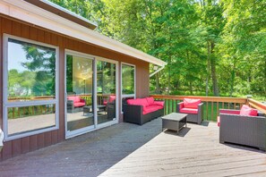 House (5 Bedrooms) | Interior