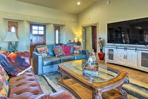 Hús (5 Bedrooms) | Að innan